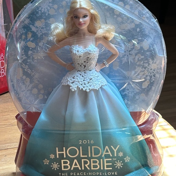 Barbie Collection - Picture 3 of 13